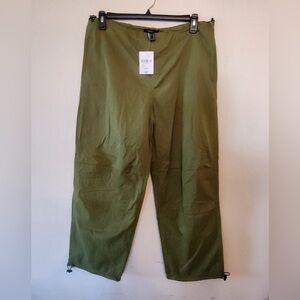 Forever 21 olive green pants size juniors x small